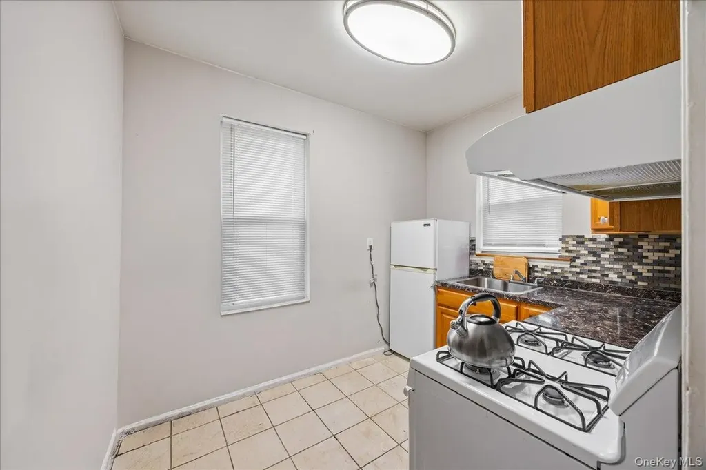 2953 Harding Avenue Bronx NY 10465