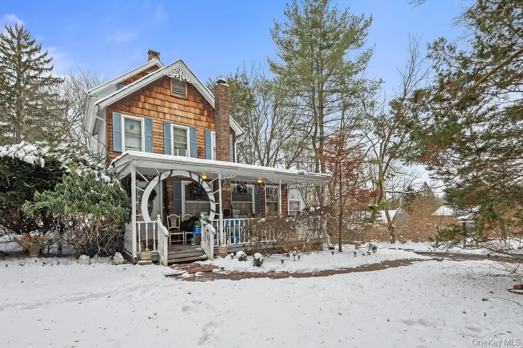 32 Mcnamara Road Spring Valley NY 10977