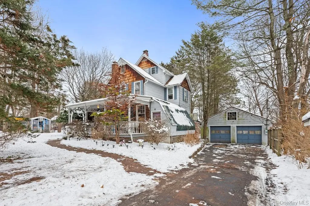 32 Mcnamara Road Spring Valley NY 10977
