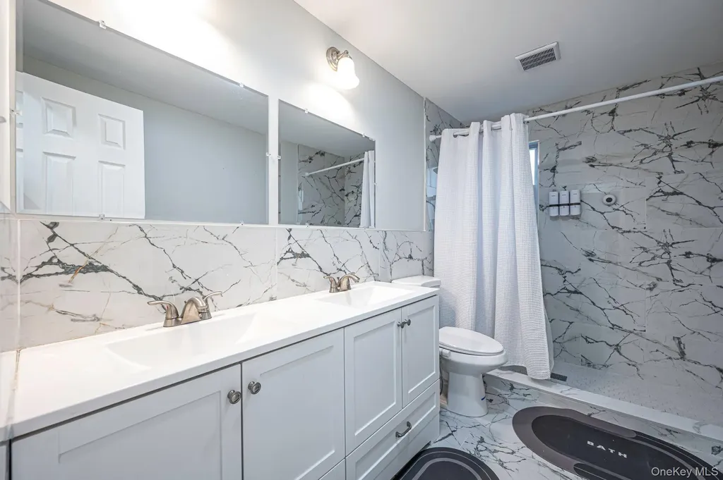 1316 6th Street West Babylon NY 11704