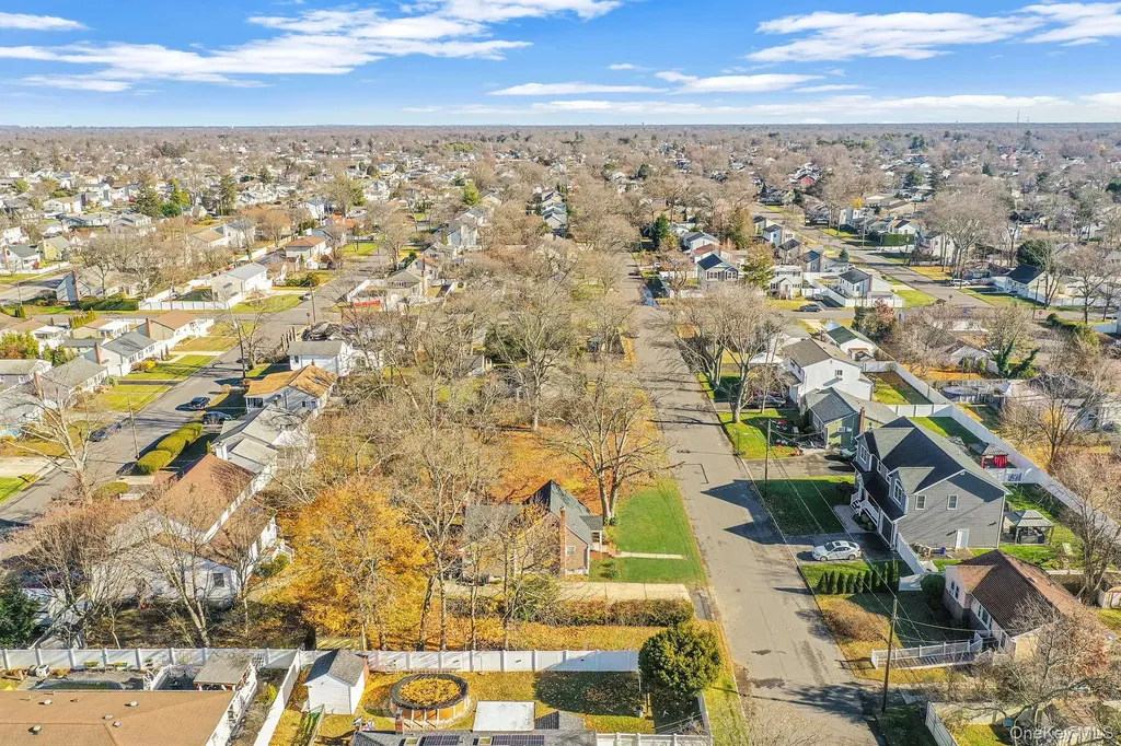 1316 6th Street West Babylon NY 11704