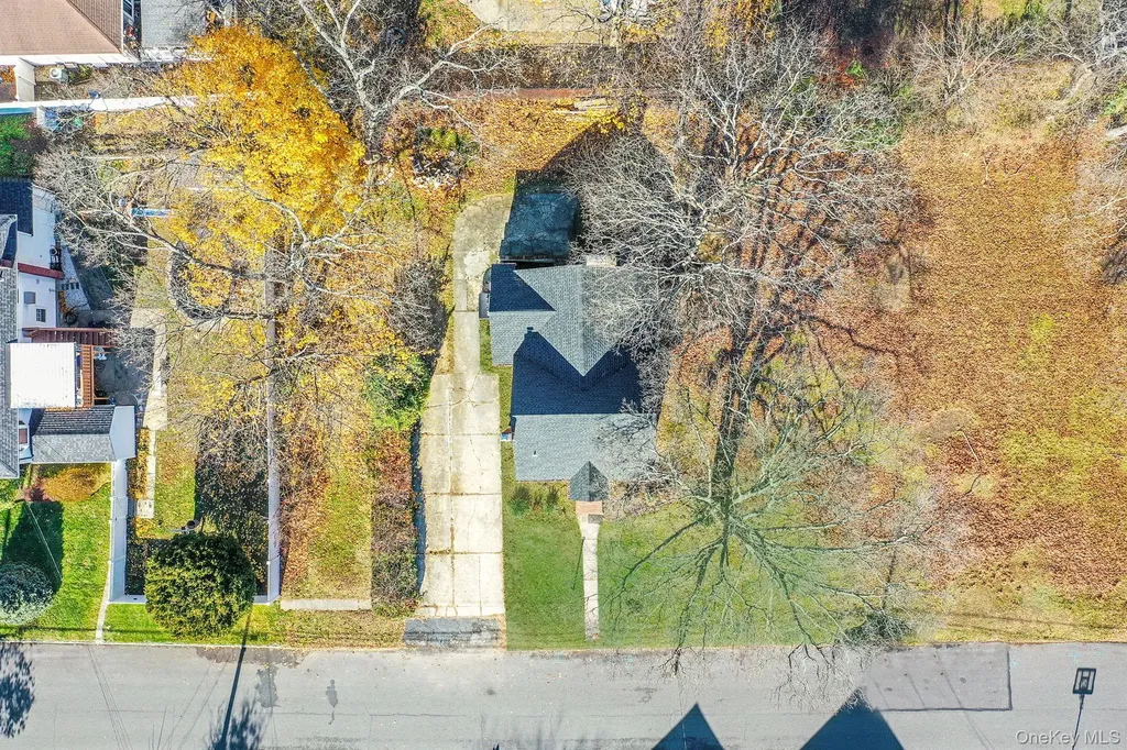 1316 6th Street West Babylon NY 11704