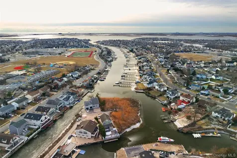 6 Island Plaza Bellmore NY 11710