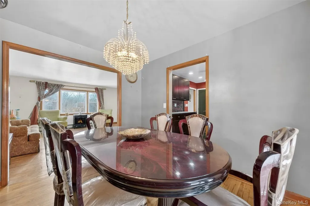 93 Old Mill Road Wallkill NY 12589