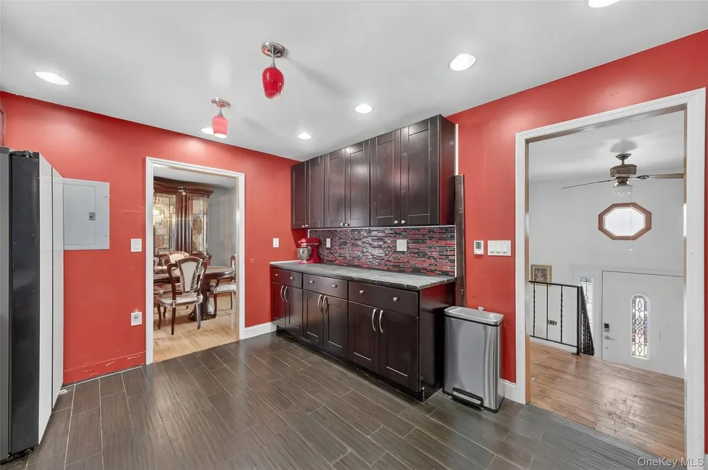93 Old Mill Road Wallkill NY 12589