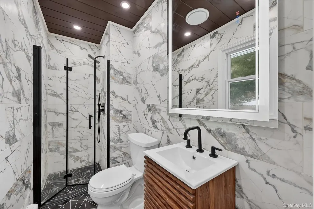 93 Old Mill Road Wallkill NY 12589