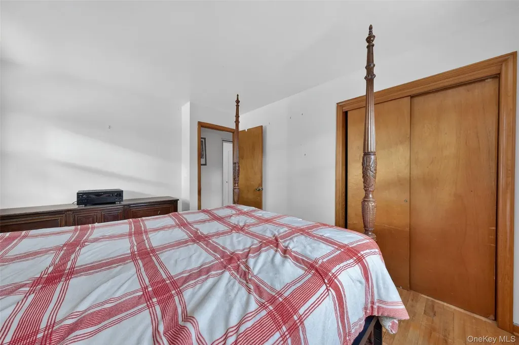 93 Old Mill Road Wallkill NY 12589