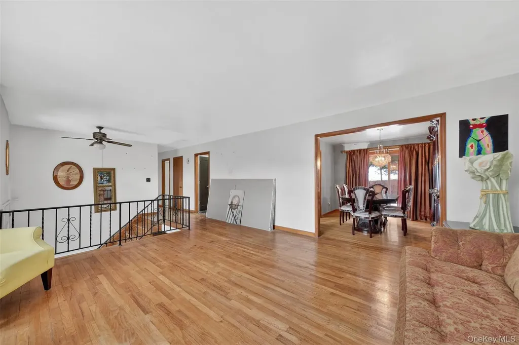 93 Old Mill Road Wallkill NY 12589
