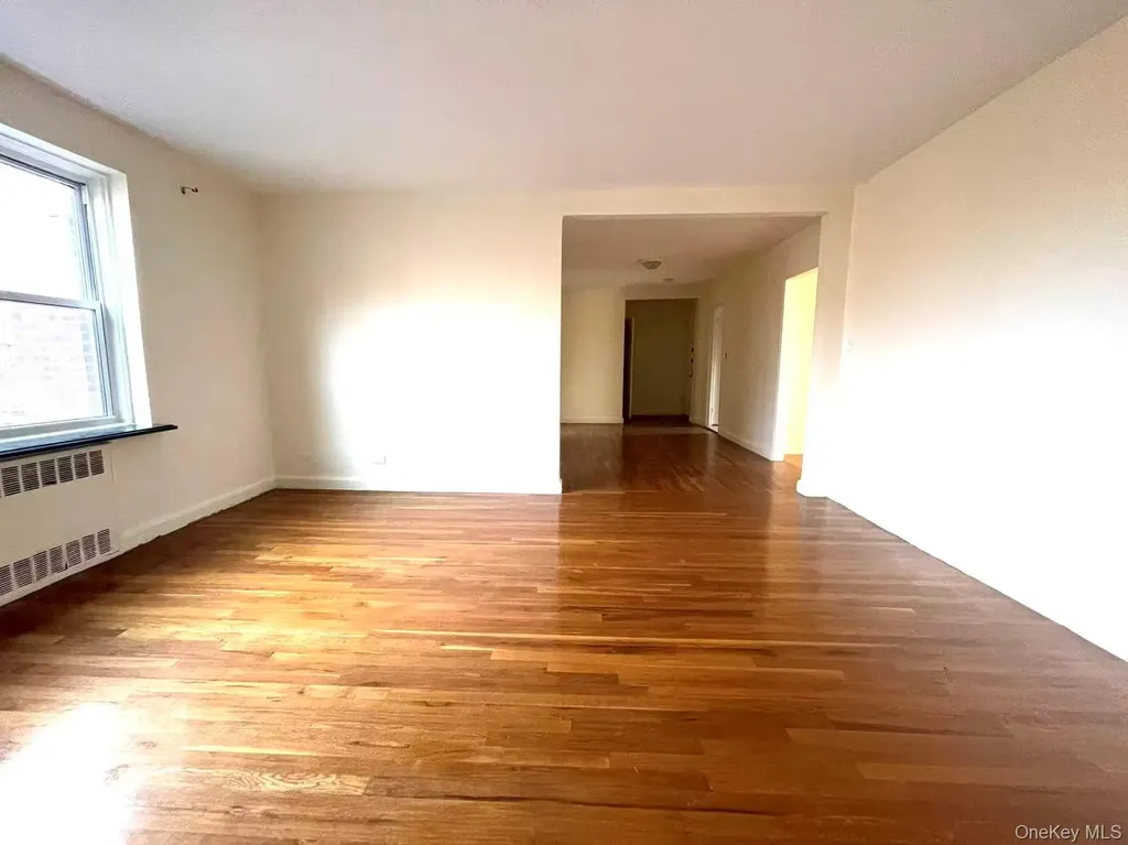 147-37 38th Avenue Flushing NY 11354