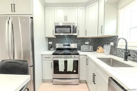 327 Mundy Lane Mount Vernon NY 10550