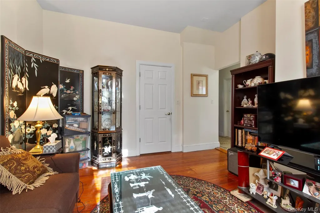 80 Broadway Dobbs Ferry NY 10522