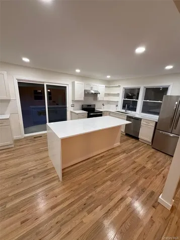 31 N Cozine Road Manorville NY 11949