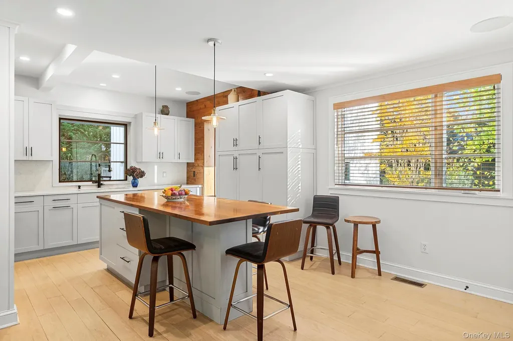 21 Cove Road Sag Harbor NY 11963