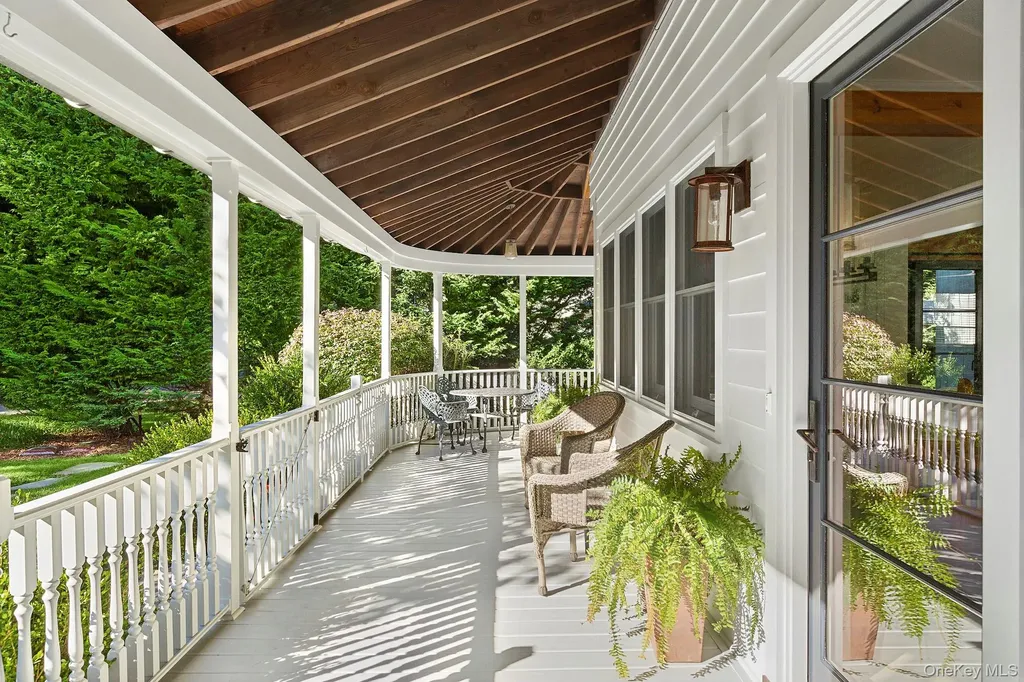 21 Cove Road Sag Harbor NY 11963