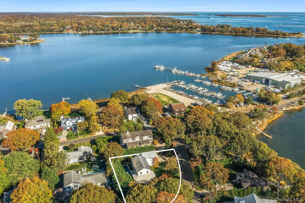 21 Cove Road Sag Harbor NY 11963