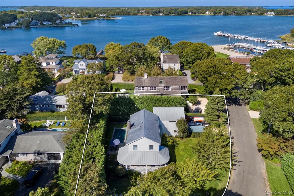 21 Cove Road Sag Harbor NY 11963
