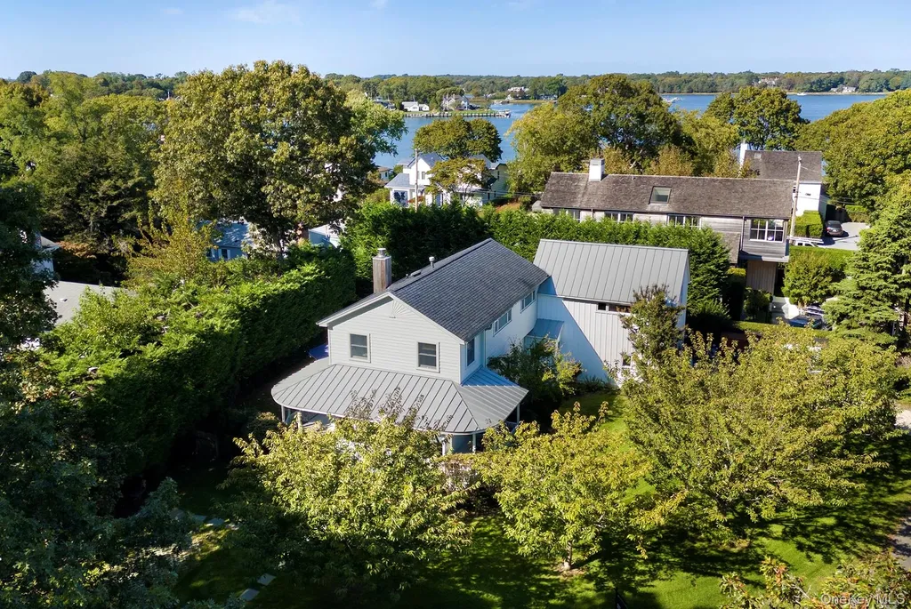 21 Cove Road Sag Harbor NY 11963