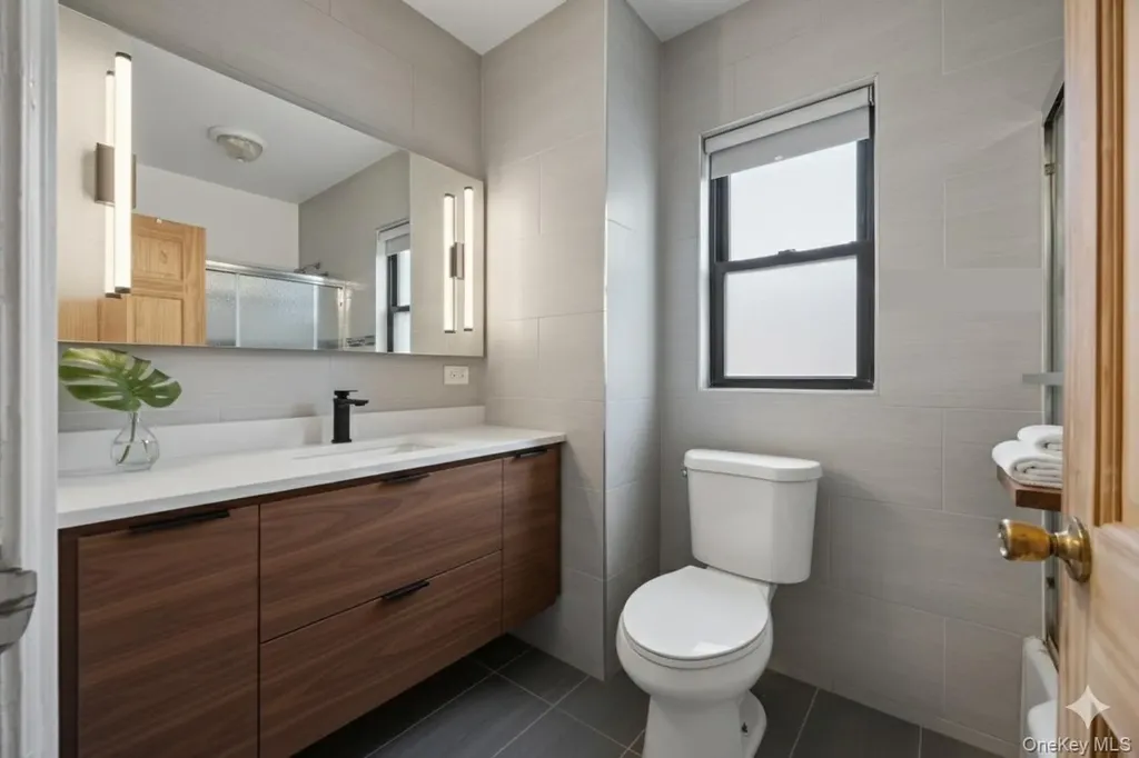 4450 Hill Avenue Bronx NY 10466