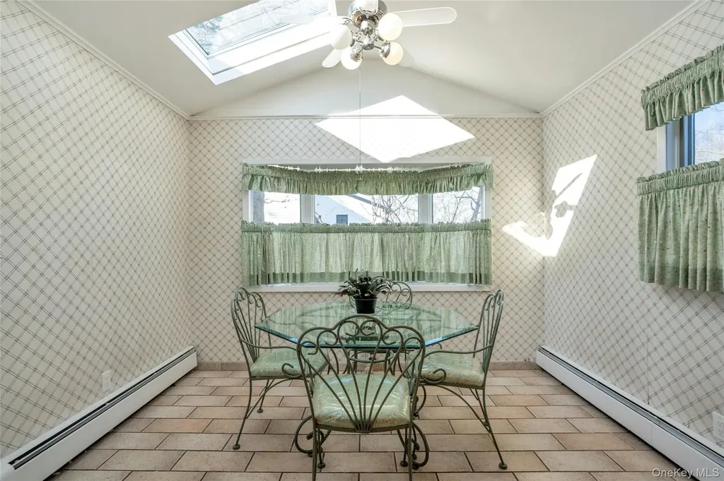 3 Dover Lane Old Bethpage NY 11804