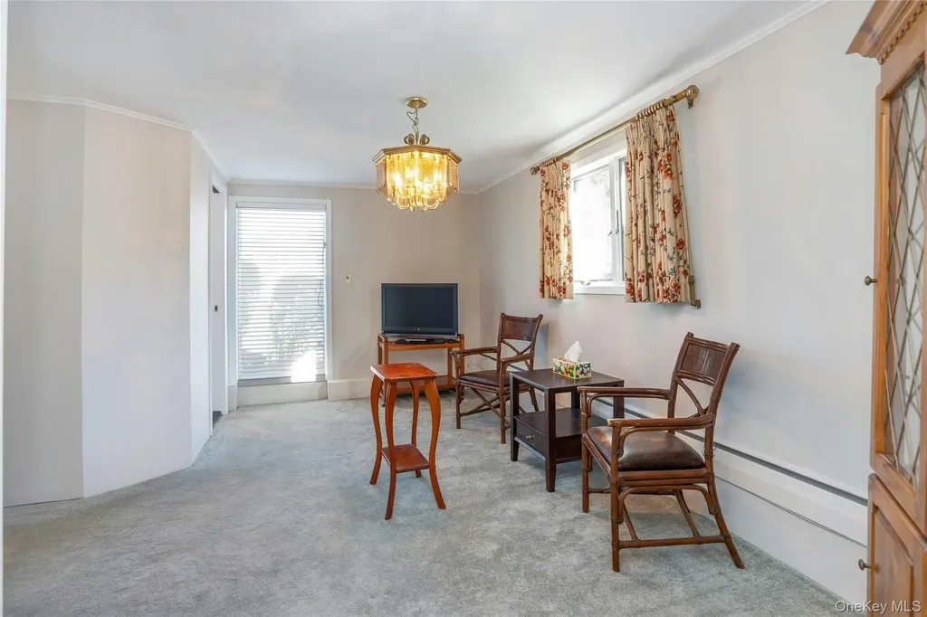 3 Dover Lane Old Bethpage NY 11804
