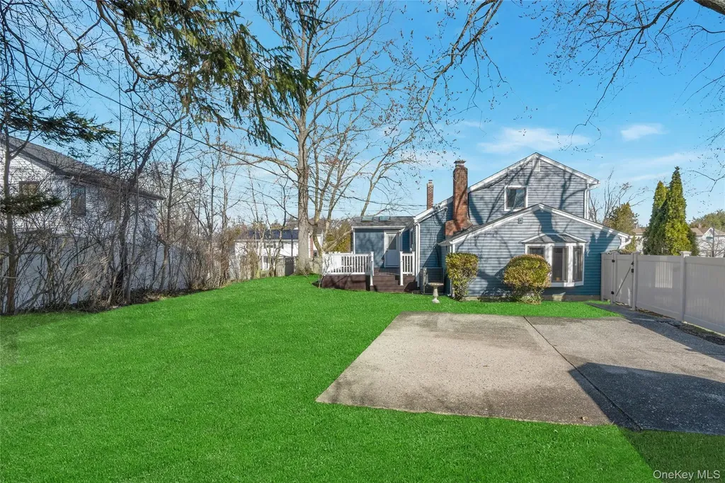 3 Dover Lane Old Bethpage NY 11804