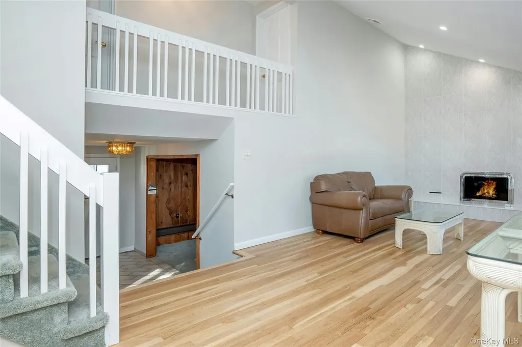 3 Dover Lane Old Bethpage NY 11804
