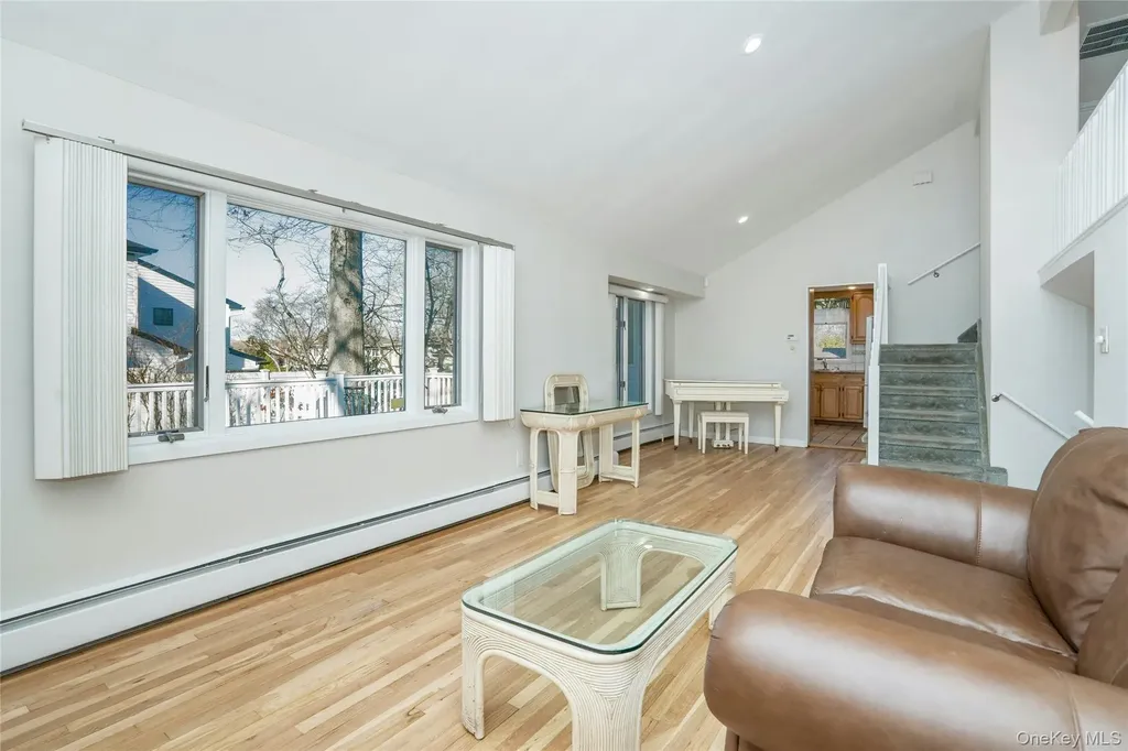 3 Dover Lane Old Bethpage NY 11804