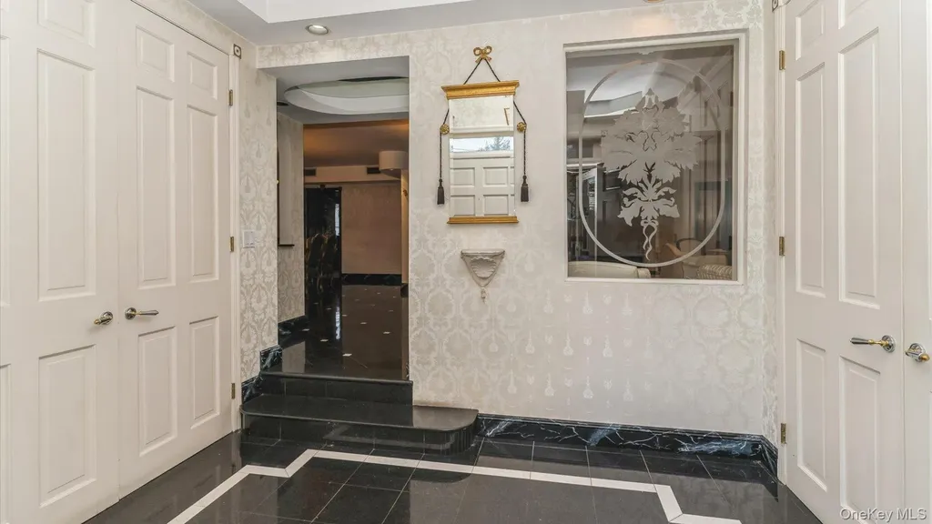 178 Wildacre Avenue Lawrence NY 11559