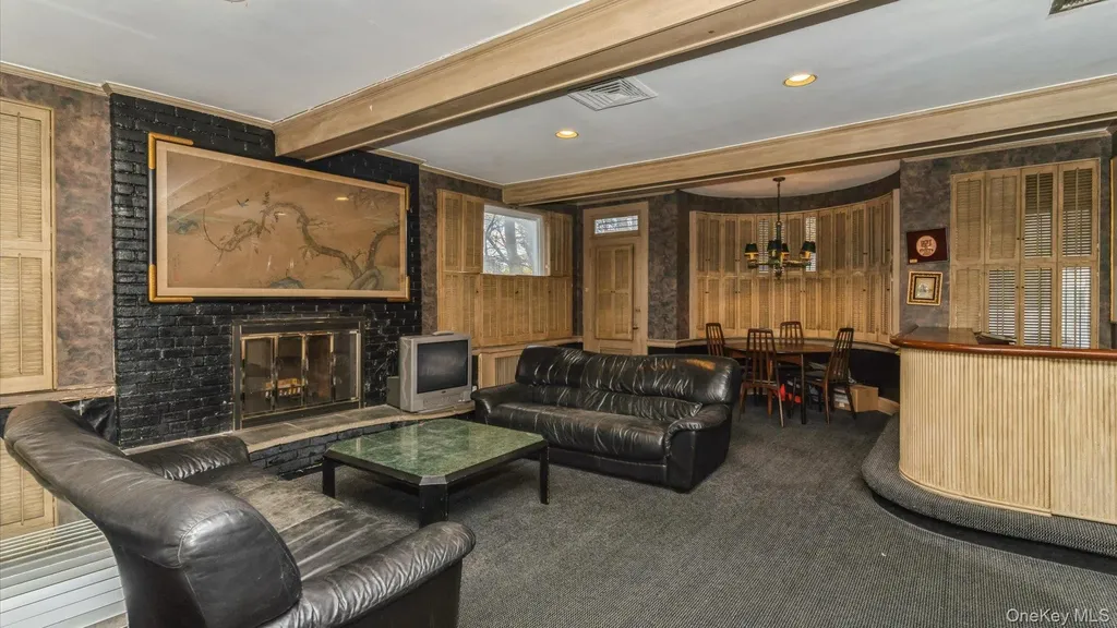 178 Wildacre Avenue Lawrence NY 11559
