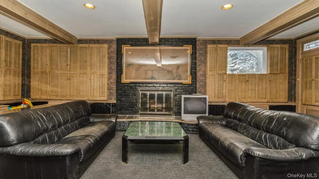178 Wildacre Avenue Lawrence NY 11559