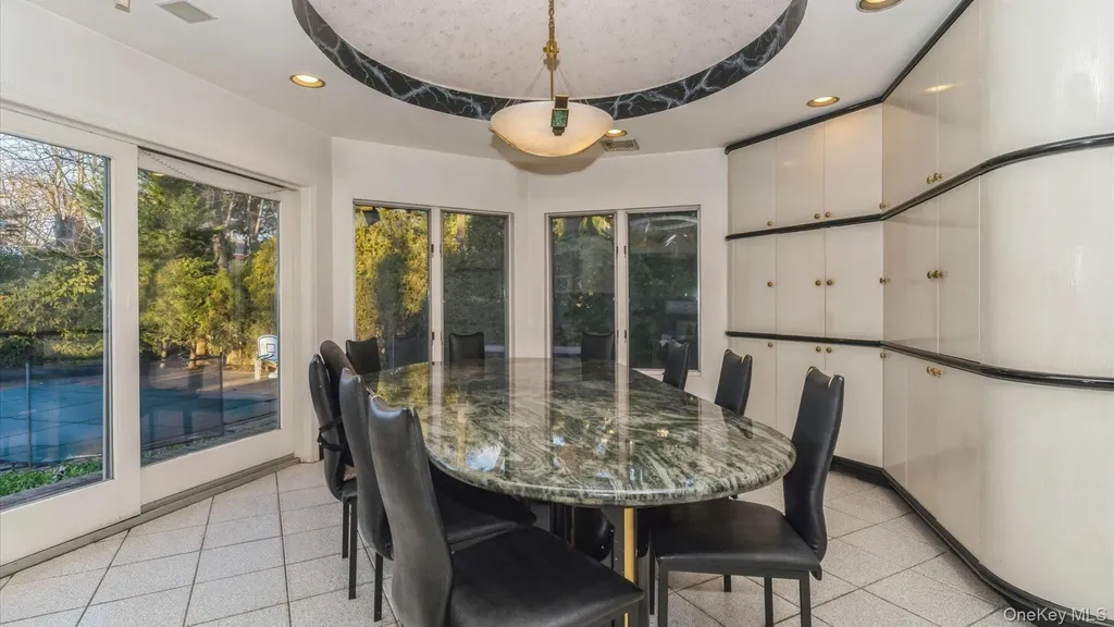 178 Wildacre Avenue Lawrence NY 11559