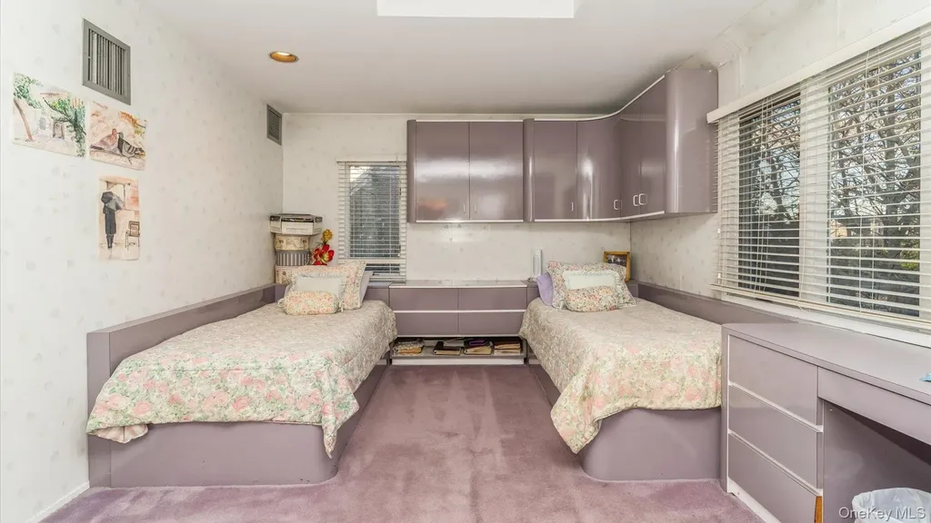 178 Wildacre Avenue Lawrence NY 11559