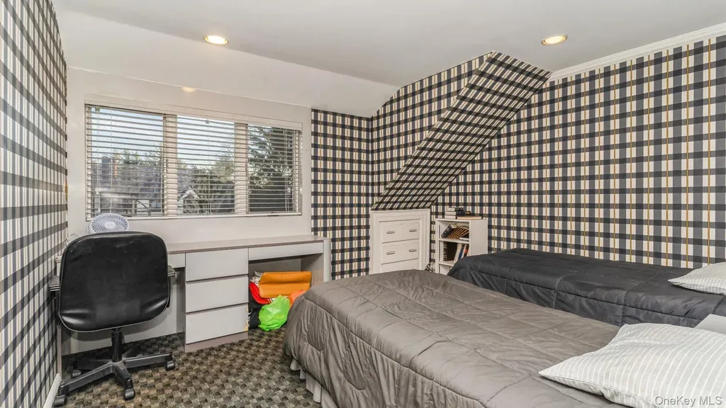 178 Wildacre Avenue Lawrence NY 11559