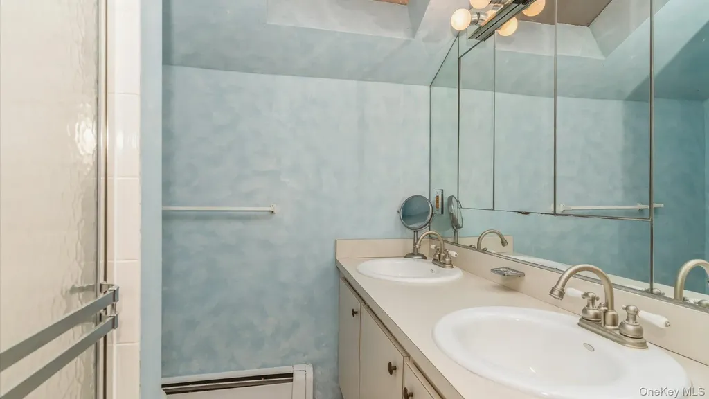 178 Wildacre Avenue Lawrence NY 11559