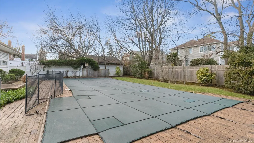 178 Wildacre Avenue Lawrence NY 11559