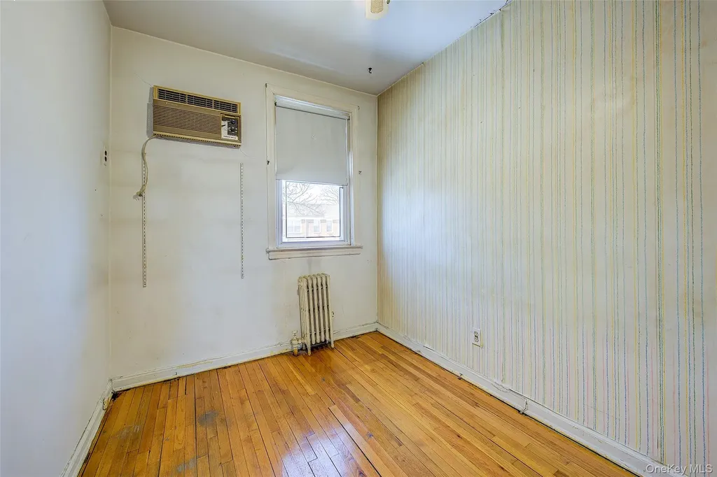 7533 168th Street Fresh Meadows NY 11366