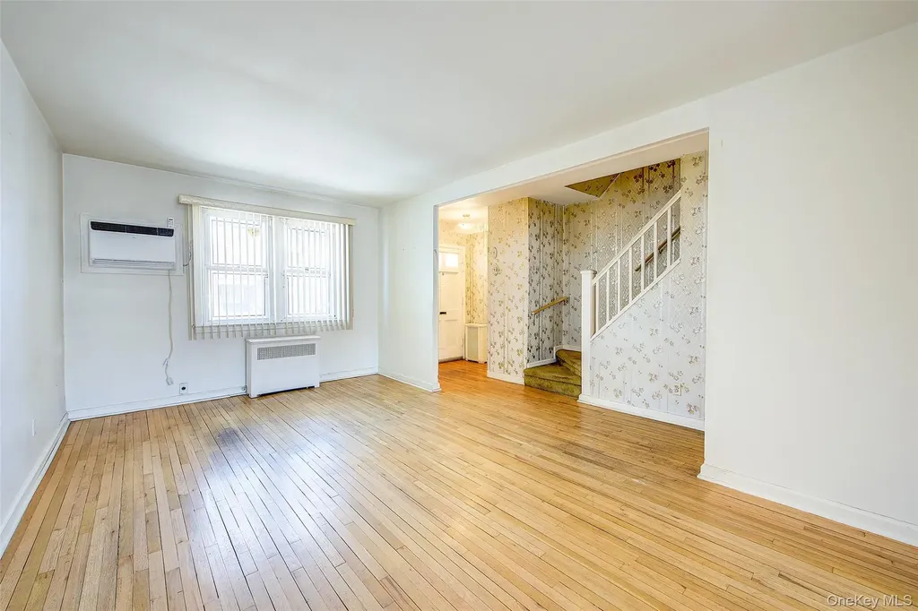7533 168th Street Fresh Meadows NY 11366