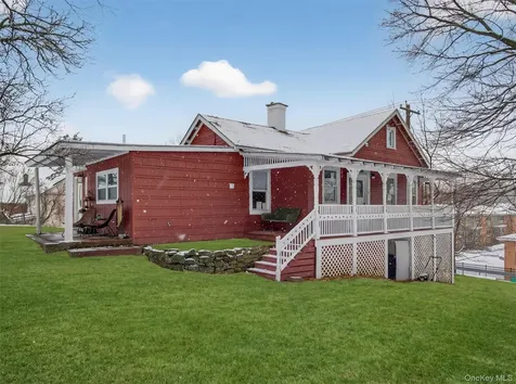 17 Waldron Avenue Nyack NY 10960