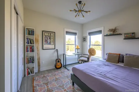 16 Lucas Lane Hudson NY 12534