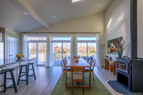 16 Lucas Lane Hudson NY 12534