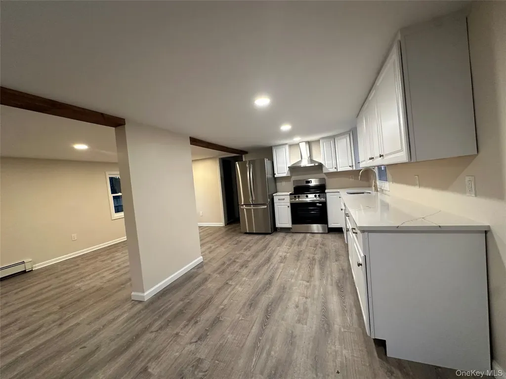 103 Sunrise Trail Wallkill NY 12589