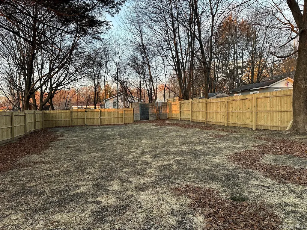 103 Sunrise Trail Wallkill NY 12589