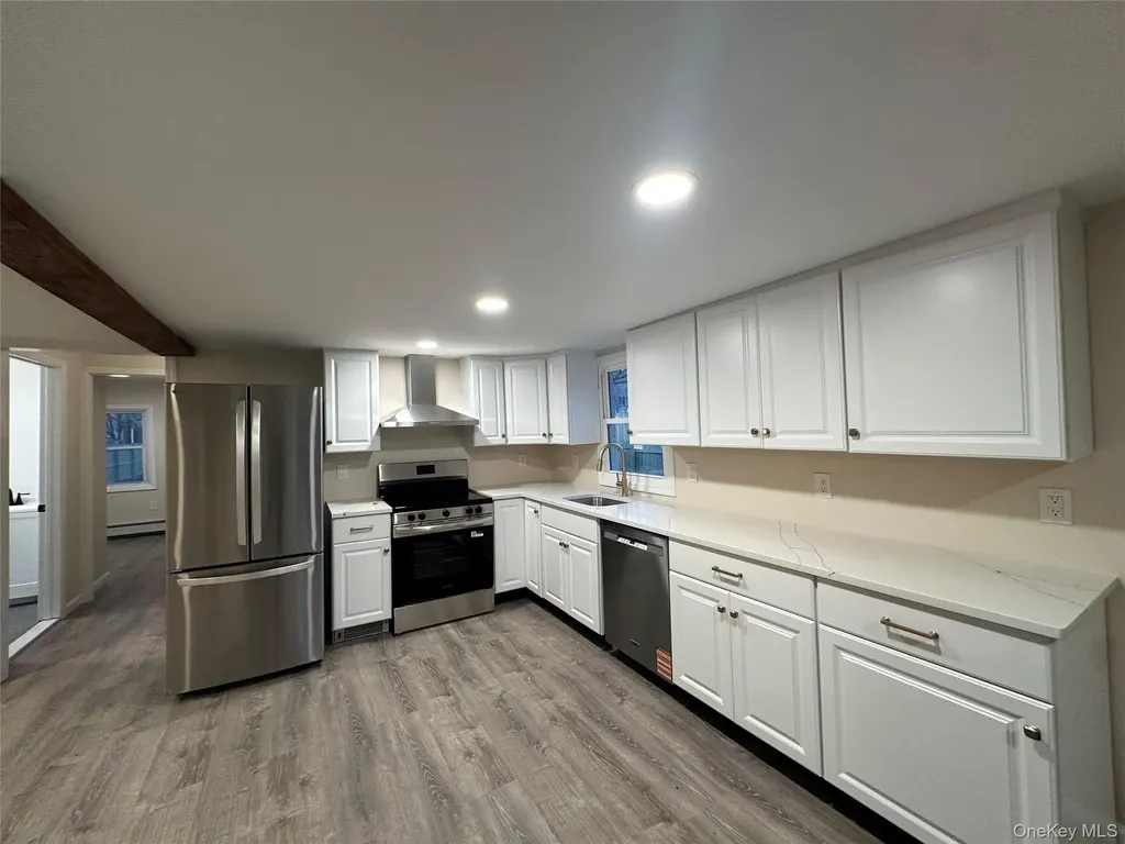 103 Sunrise Trail Wallkill NY 12589