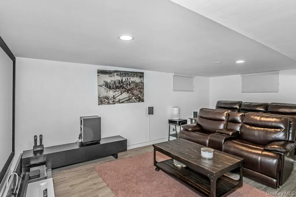 7 Sebree Place Plainview NY 11803