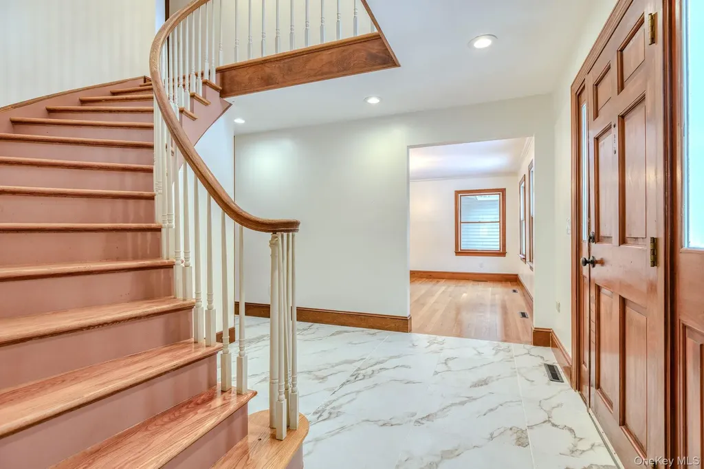 24 Deer Run Road Newburgh NY 12550