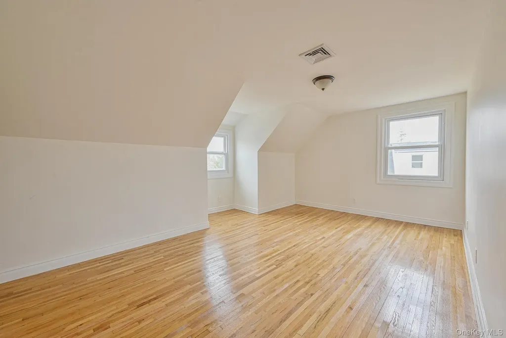 100 Morris Parkway Valley Stream NY 11580