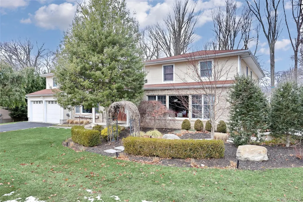 6 Orchard Hill Drive Monsey NY 10952