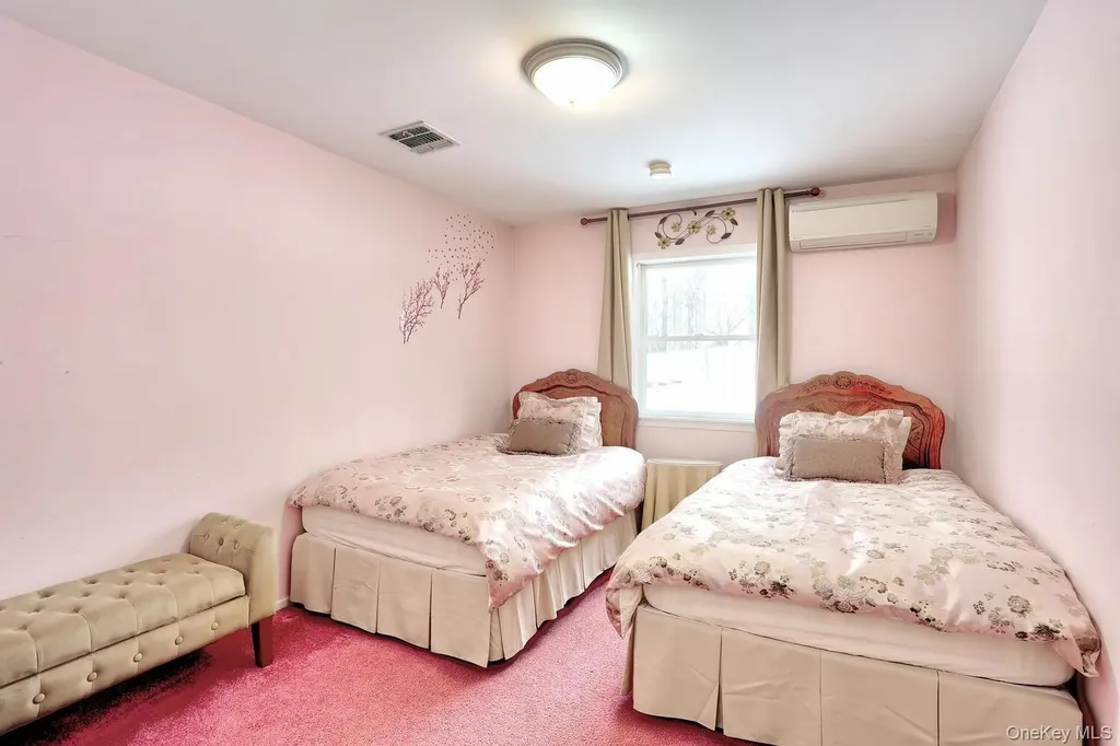 6 Orchard Hill Drive Monsey NY 10952