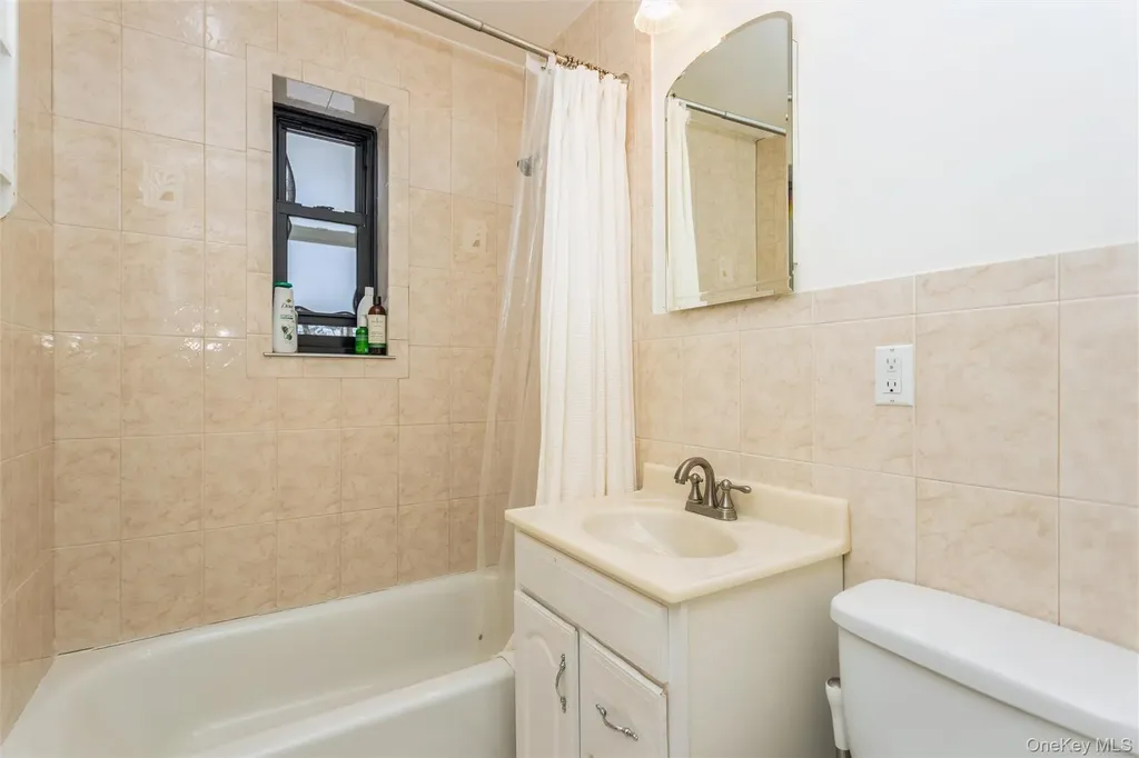 61 Manchester Eastchester NY 10709