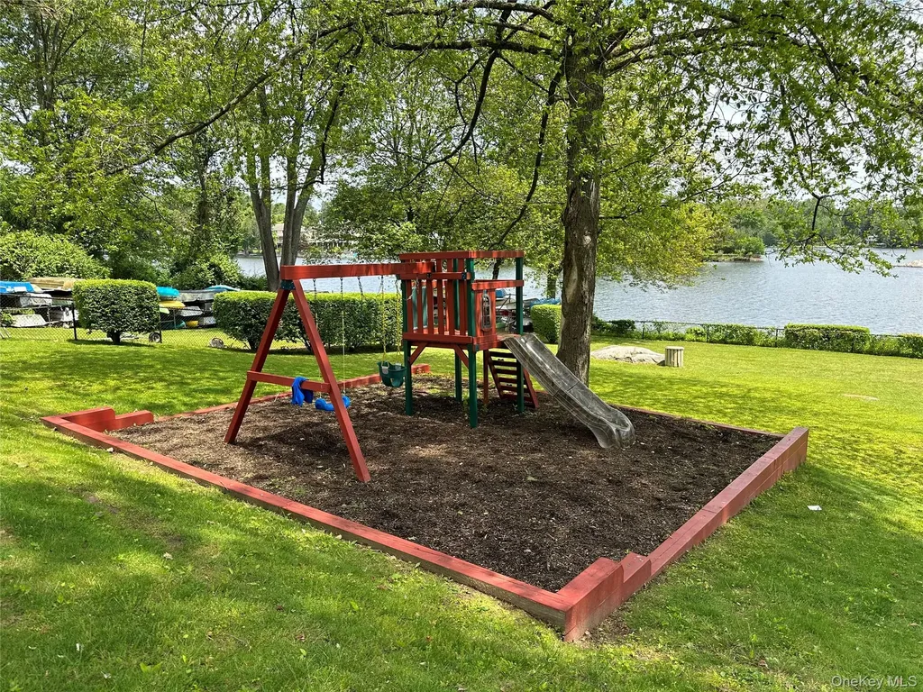 61 Manchester Eastchester NY 10709